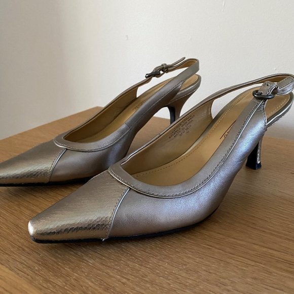 Joan & David Shoes - Joan & David Shoes